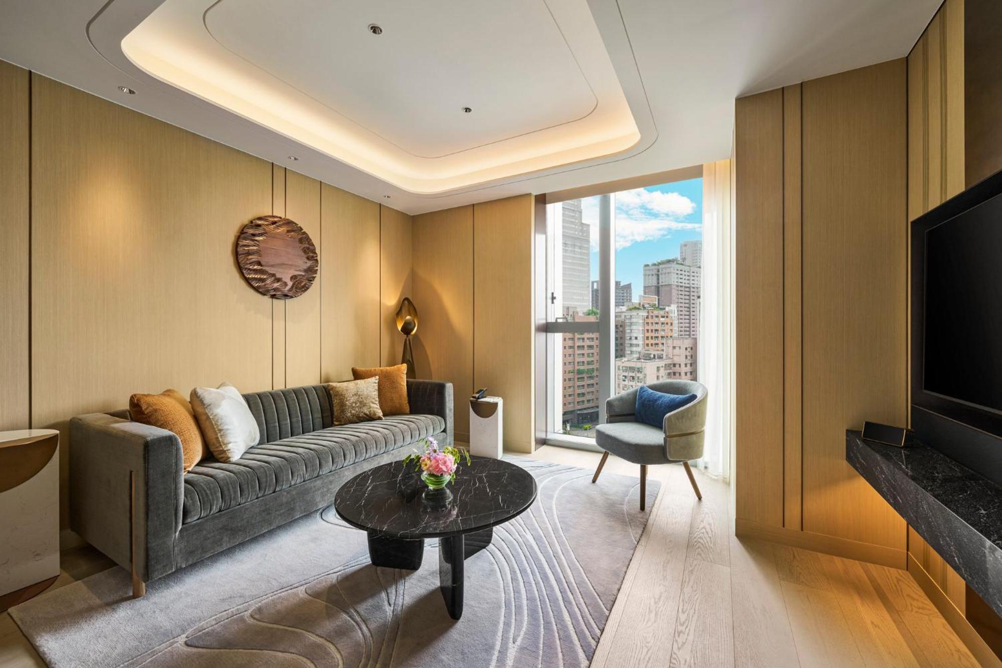 Intercontinental Taichung By Ihg Hotel Exterior photo