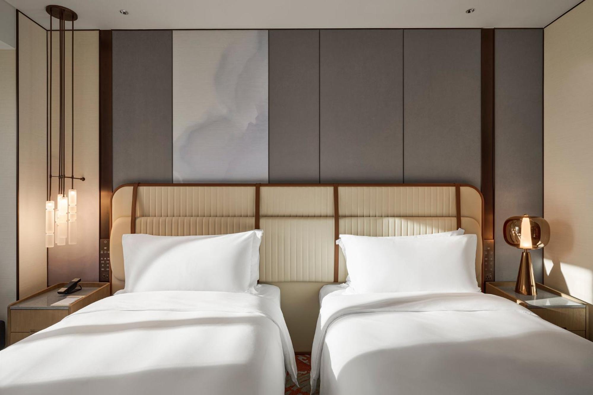 Intercontinental Taichung By Ihg Hotel Exterior photo